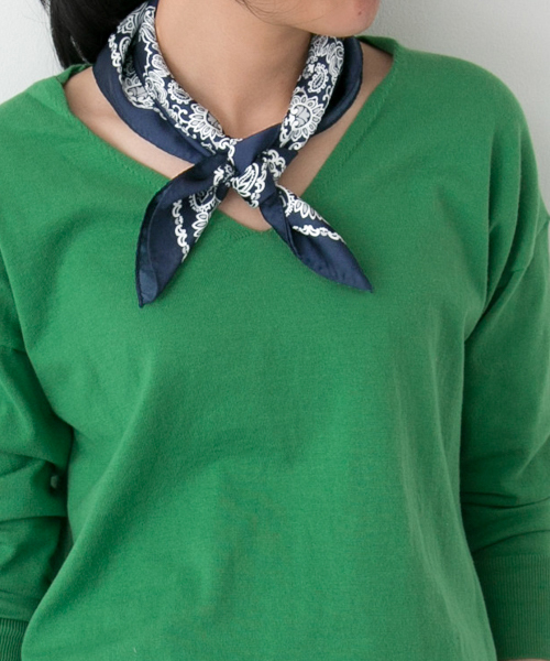 RODE SKO（ロデスコ）の「RODE SKO バンダナ柄スカーフ（バンダナ/スカーフ・レディース・ホワイト/レッド/ネイビー/グリーン/ブラウン/ボルドー/グレー・FREE）」の14枚目の写真