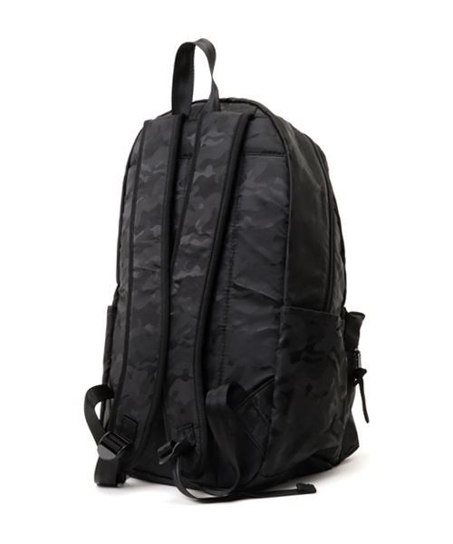 VENCEEXCHANGE（ヴァンスエクスチェンジ）の「PINEFORT パインフォート カモフラ デイパック      （バックパック/リュック・メンズ・ブラック/オリーブ/スカイブルー・FREE）」の4枚目の写真