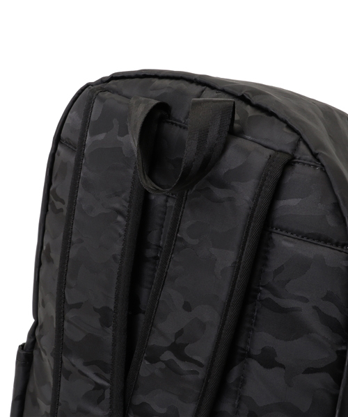VENCEEXCHANGE（ヴァンスエクスチェンジ）の「PINEFORT パインフォート カモフラ デイパック      （バックパック/リュック・メンズ・ブラック/オリーブ/スカイブルー・FREE）」の5枚目の写真