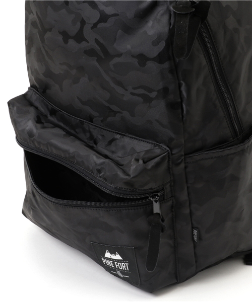 VENCEEXCHANGE（ヴァンスエクスチェンジ）の「PINEFORT パインフォート カモフラ デイパック      （バックパック/リュック・メンズ・ブラック/オリーブ/スカイブルー・FREE）」の7枚目の写真