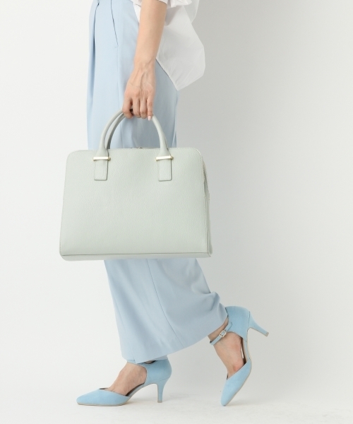 A part by（アパートバイ）の「【A4サイズOK】スクエア２WAYポケBAG　746515 （ショルダーバッグ・レディース・グレイッシュブルー/ブラック/アイボリー・FREE）」の3枚目の写真