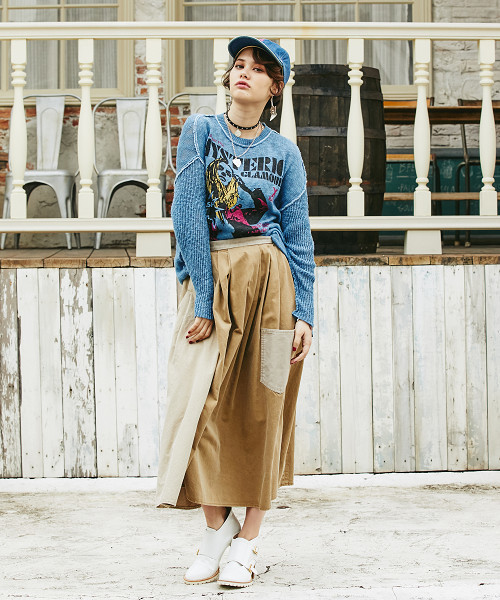 HYSTERIC GLAMOUR（ヒステリックグラマー）の「HYS REPORT pt プルオーバー（スウェット・レディース・ブルー/ブラック/ピンク・FREE）」の5枚目の写真