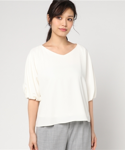 NATURAL BEAUTY BASIC（ナチュラルビューティーベーシック）の「バルーンスリーブブラウス（シャツ/ブラウス・レディース・ベージュ/ホワイト系その他・SMALL/MEDIUM）」の4枚目の写真