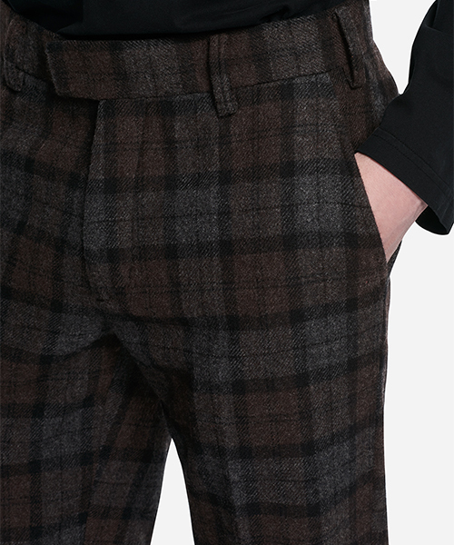 Saturdays NYC（サタデーズ ニューヨークシティ ）の「Panos Check Trouser（スラックス・メンズ・ブラック/レンガ・30/32/29/28/34）」の7枚目の写真