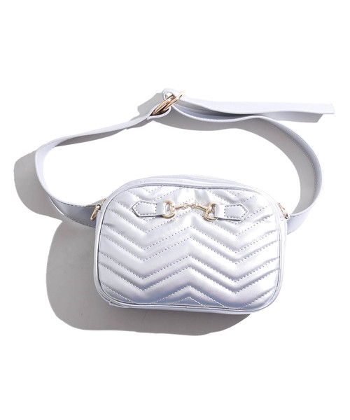 WEGO（ウィゴー）の「WEGO/2WAYキルティングヒップバッグ（ボディバッグ/ウエストポーチ・レディース・ブラック/シルバー・FREE）」の6枚目の写真