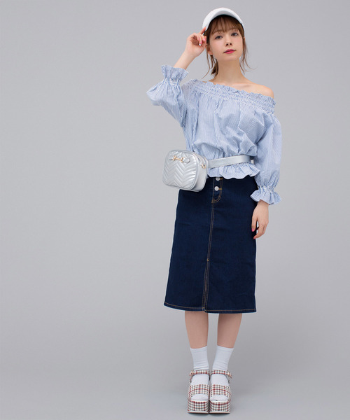 WEGO（ウィゴー）の「WEGO/2WAYキルティングヒップバッグ（ボディバッグ/ウエストポーチ・レディース・ブラック/シルバー・FREE）」の3枚目の写真