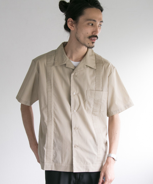 URBAN RESEARCH(アーバンリサーチ)の「TYPEWRITER CUBA SHIRTS(シャツ/ブラウス・メンズ・ベージュ/ネイビー/グリーン・LARGE/MEDIUM)」の2枚目の写真