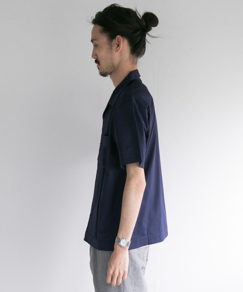 URBAN RESEARCH(アーバンリサーチ)の「TYPEWRITER CUBA SHIRTS(シャツ/ブラウス・メンズ・ベージュ/ネイビー/グリーン・LARGE/MEDIUM)」の11枚目の写真