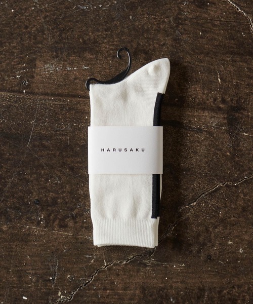 HARUSAKU(ハルサク)の「HARUSAKU / SIngle Back LIne Socks:ハルサク メンズシングル バックライン ソックス(ソックス/靴下・メンズ・ブラック/ブラウン/オフホワイト/ブルー/ライトグリーン/ホワイト系その他/ブラウン系その他/チャコールグレー/レッド/イエロー系その他/ネイビー/ライトグレー/ダークグレー/アッシュグレー/イエロー/ピンク/サックスブルー/ピンク系その他/オレンジ・M/L/S)」の3枚目の写真