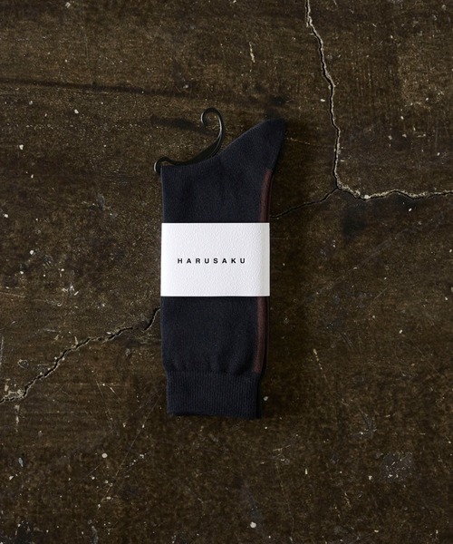 HARUSAKU（ハルサク）の「HARUSAKU / SIngle Back LIne Socks:ハルサク メンズシングル バックライン ソックス（ソックス/靴下・メンズ・ブラック/ブラウン/オフホワイト/ブルー/ライトグリーン/ホワイト系その他/ブラウン系その他/チャコールグレー/レッド/イエロー系その他/ネイビー/ライトグレー/ダークグレー/アッシュグレー/イエロー/ピンク/サックスブルー/ピンク系その他/オレンジ/ブラック×グレー/ホワイト系その他2/ブラック系その他・M/L/S）」の6枚目の写真