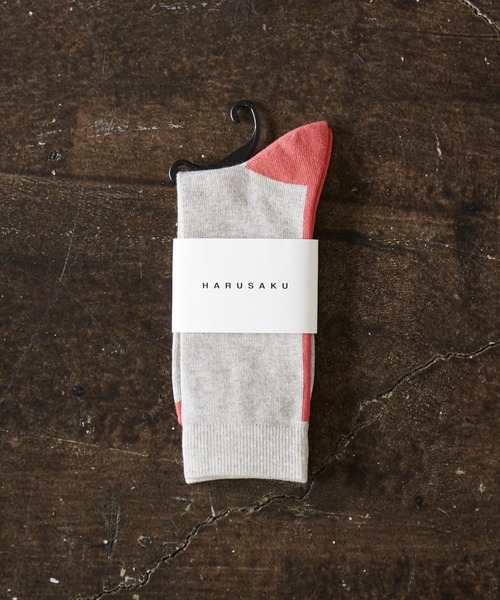 HARUSAKU(ハルサク)の「HARUSAKU / SIngle Back LIne Socks:ハルサク メンズシングル バックライン ソックス(ソックス/靴下・メンズ・ブラック/ブラウン/オフホワイト/ブルー/ライトグリーン/ホワイト系その他/ブラウン系その他/チャコールグレー/レッド/イエロー系その他/ネイビー/ライトグレー/ダークグレー/アッシュグレー/イエロー/ピンク/サックスブルー/ピンク系その他/オレンジ・M/L/S)」の5枚目の写真