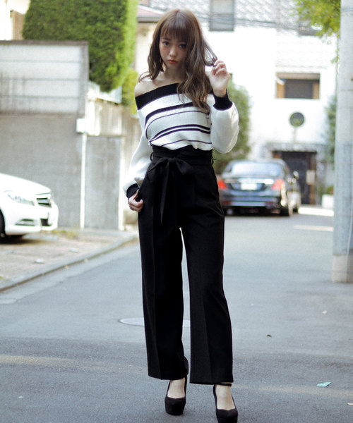 LIPSERVICE（リップサービス）の「センタープレスリボンベルトワイドパンツ（その他パンツ・レディース・ブラック/ピンクベージュ/その他1・S/M）」の2枚目の写真