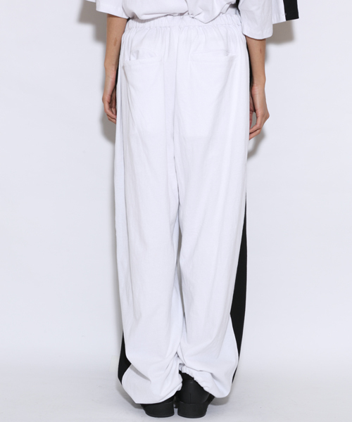 i（アイ）の「FB配色カットパンツ（その他パンツ・レディース・ホワイト/ブラック・ﾌﾘ-）」の5枚目の写真