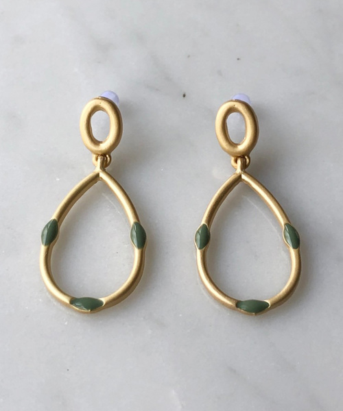 Port(ポート)の「デザイン アンティーク ピアス_(ピアス(両耳用)・レディース・グリーン/ブラウン/ホワイト/ライトブラウン/ネイビー/その他1/ブラック/ライトブルー/オレンジ/レッド系その他/ライトグリーン/ピンク/イエロー系その他/ブラック系その他/ホワイト系その他2/ホワイト系その他/ゴールド/イエロー/ブラック系その他2/グリーン系その他/レッド/ブラウン系その他2/ブルー系その他/ブラウン系その他/レッド系その他2/グリーン系その他2/ボルドー/イエロー系その他2/ブルー系その他2/ブルー系その他3/ライトピンク/ブラウン系その他3/ブラック系その他4/ブラック系その他3/クリアブラック・FREE)」の18枚目の写真