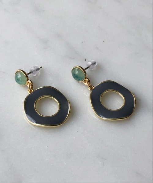 Port(ポート)の「デザイン アンティーク ピアス_(ピアス(両耳用)・レディース・グリーン/ブラウン/ホワイト/ライトブラウン/ネイビー/その他1/ブラック/ライトブルー/オレンジ/レッド系その他/ライトグリーン/ピンク/イエロー系その他/ブラック系その他/ホワイト系その他2/ホワイト系その他/ゴールド/イエロー/ブラック系その他2/グリーン系その他/レッド/ブラウン系その他2/ブルー系その他/ブラウン系その他/レッド系その他2/グリーン系その他2/ボルドー/イエロー系その他2/ブルー系その他2/ブルー系その他3/ライトピンク/ブラウン系その他3/ブラック系その他4/ブラック系その他3/クリアブラック・FREE)」の17枚目の写真