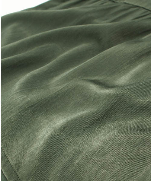 Pierrot（ピエロ）の「ティアードノーカラー シャツワンピース（ワンピース・レディース・ライトベージュ/カーキ/ネイビー・M）」の7枚目の写真