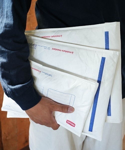 DULTON(ダルトン)の「PADDED ENVELOPE BAG FOR "15 INCH LAPTOP"/PCケース 15インチ(PC・タブレットケース・メンズ・その他/グレー/ホワイト・FREE)」の20枚目の写真