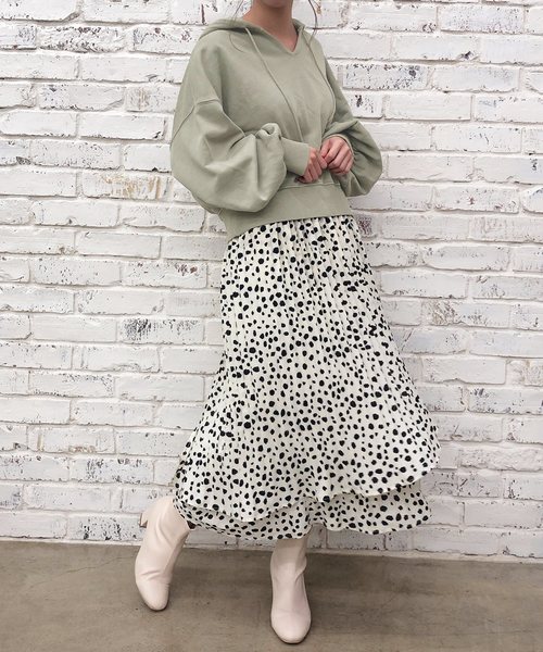 one after another NICE CLAUP（ワンアフターアナザーナイスクラップ）の「フード付きピグメントパーカー（パーカー・レディース・オフホワイト/ブラウン/ベージュ/カーキ・FREE）」の6枚目の写真