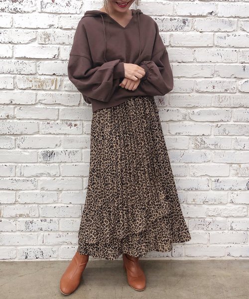 one after another NICE CLAUP（ワンアフターアナザーナイスクラップ）の「フード付きピグメントパーカー（パーカー・レディース・オフホワイト/ブラウン/ベージュ/カーキ・FREE）」の18枚目の写真