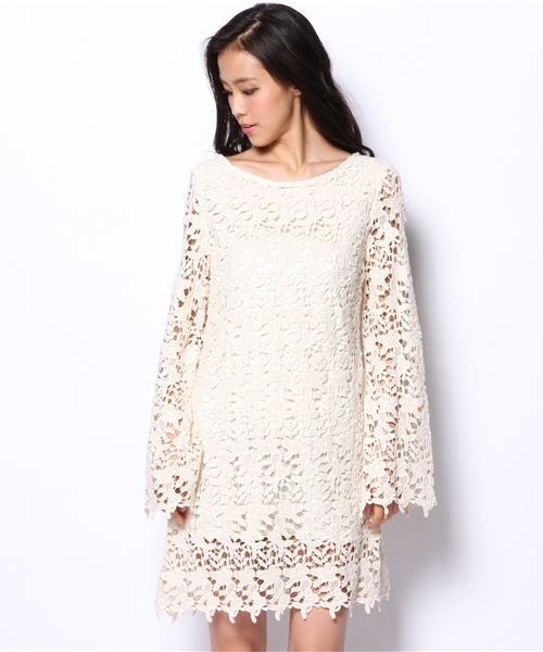 BLONDY ReLISH（ブロンディリリッシュ）の「ワッペンレースワンピース（ワンピース・レディース・ネイビー/ピンク/オフホワイト・MEDIUM/SMALL）」の4枚目の写真