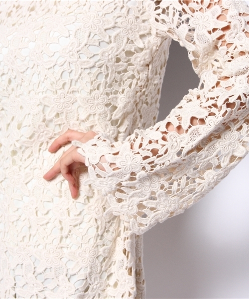 BLONDY ReLISH（ブロンディリリッシュ）の「ワッペンレースワンピース（ワンピース・レディース・ネイビー/ピンク/オフホワイト・MEDIUM/SMALL）」の14枚目の写真