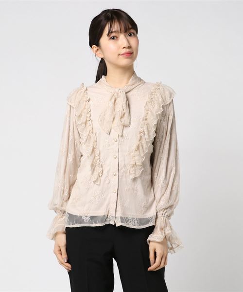 one after another NICE CLAUP（ワンアフターアナザーナイスクラップ）の「vintage風ボウタイレースブラウス（シャツ/ブラウス・レディース・ベージュ/オフホワイト/グレー・FREE）」の4枚目の写真
