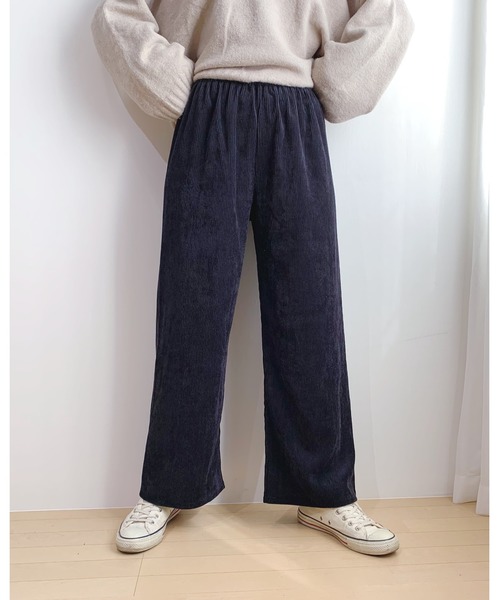 CLEA(クレア)の「ベロア コーデュロイ ワイド パンツ(その他パンツ・レディース・ブラック/ベージュ/ブラウン/アイボリー・FREE)」の3枚目の写真