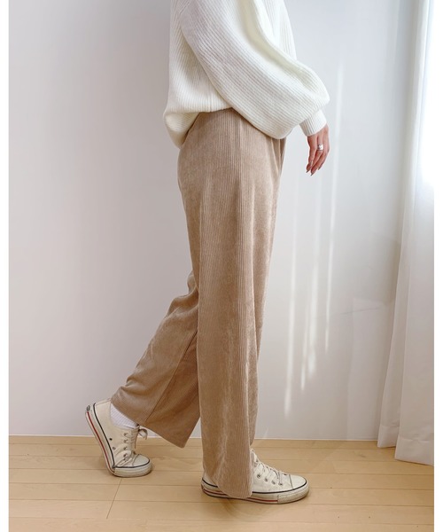 CLEA(クレア)の「ベロア コーデュロイ ワイド パンツ(その他パンツ・レディース・ブラック/ベージュ/ブラウン/アイボリー・FREE)」の10枚目の写真
