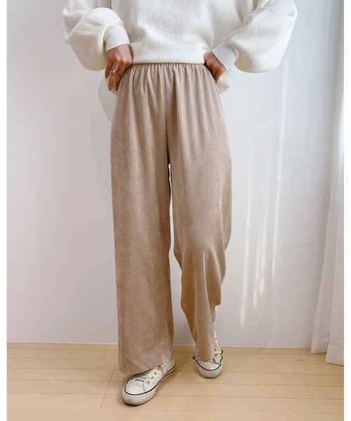 CLEA(クレア)の「ベロア コーデュロイ ワイド パンツ(その他パンツ・レディース・ブラック/ベージュ/ブラウン/アイボリー・FREE)」の12枚目の写真