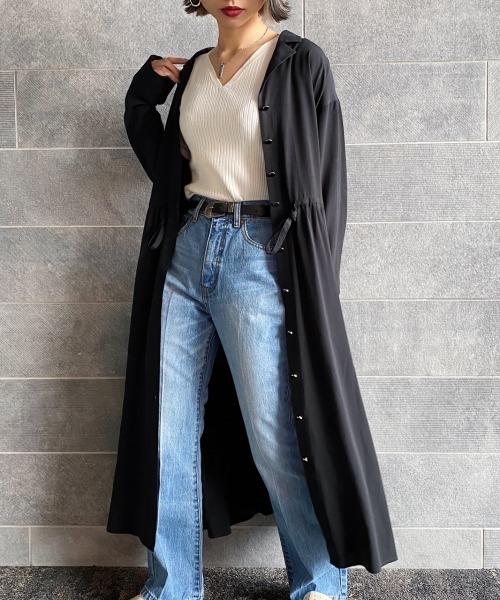 PAGEBOY（ページボーイ）の「EcoVeroイージーケアワンピース（シャツワンピース・レディース・ブラック/ブルー/グレイッシュベージュ・FREE）」の4枚目の写真