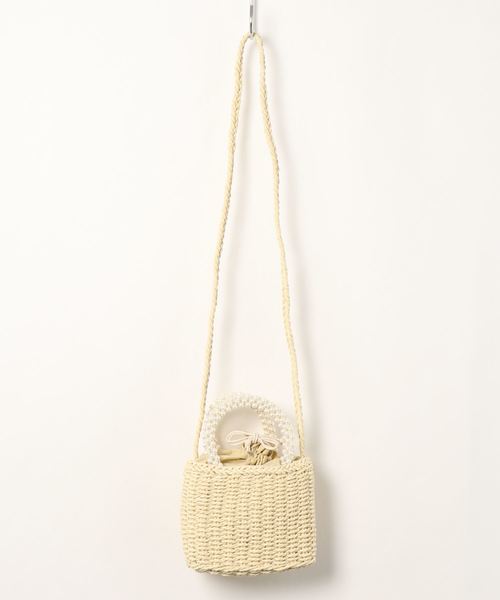 natural couture(ナチュラルクチュール)の「パールかごバッグ(ショルダーバッグ・レディース・ベージュ/アイボリー・FREE)」の2枚目の写真