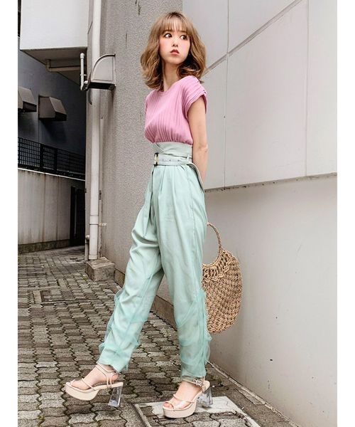 dazzlin（ダズリン）の「ワイドリブショートベスト（ニット/セーター・レディース・グリーン/オフホワイト/ベージュ/パープル・FREE）」の12枚目の写真