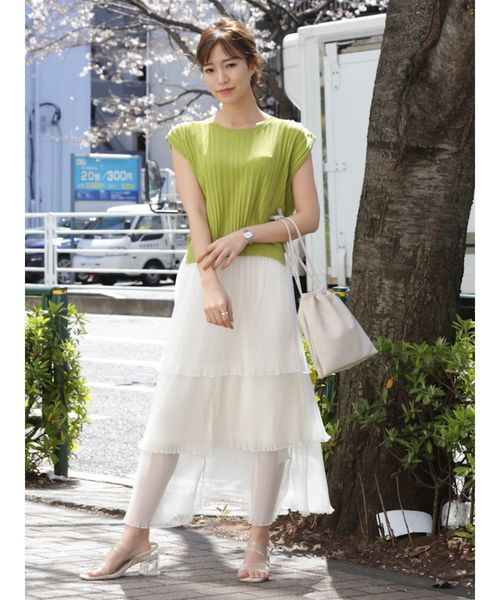 dazzlin（ダズリン）の「ワイドリブショートベスト（ニット/セーター・レディース・グリーン/オフホワイト/ベージュ/パープル・FREE）」の16枚目の写真