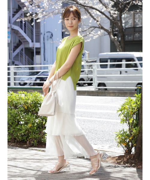 dazzlin（ダズリン）の「ワイドリブショートベスト（ニット/セーター・レディース・グリーン/オフホワイト/ベージュ/パープル・FREE）」の6枚目の写真