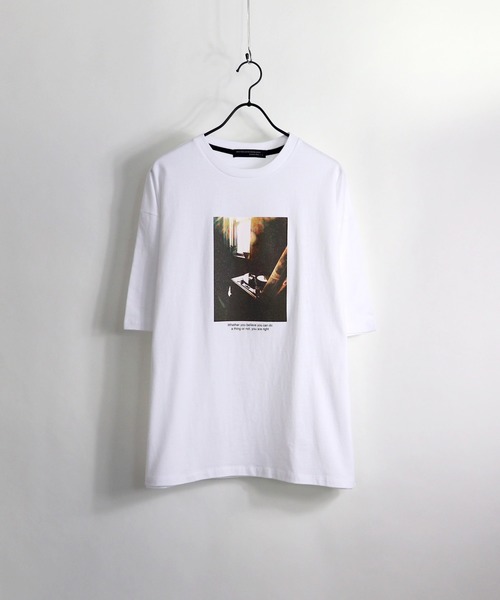 Confirm(コンファーム)の「Confirm / コンファーム roomフォトプリントTシャツ(Tシャツ/カットソー・メンズ・ホワイト/ブラック/ベージュ・M/L)」の17枚目の写真