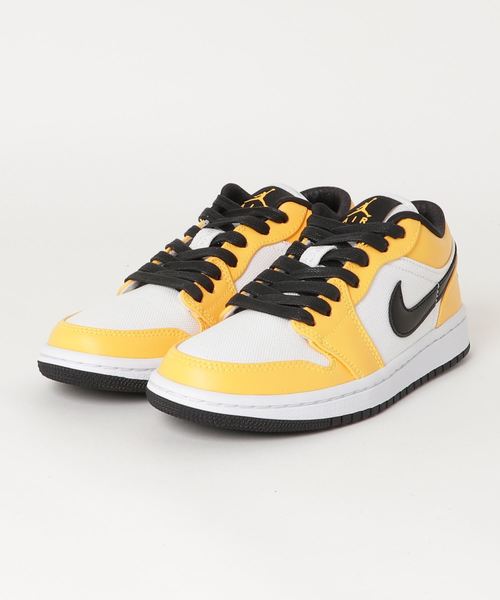 NIKE レディース 24センチ JORDAN SERIES ESSEスニーカー 楽天市場】NIKE WMNS AIR JORDAN 1 MID SEナイキ レディース