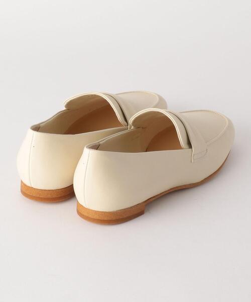 BEAUTY&YOUTH UNITED ARROWS(ビューティーアンドユースユナイテッドアローズ)の「BY レザーソフトローファー(ローファー・レディース・オフホワイト/ブラック・35h/38/36h/37h/36/37)」の4枚目の写真