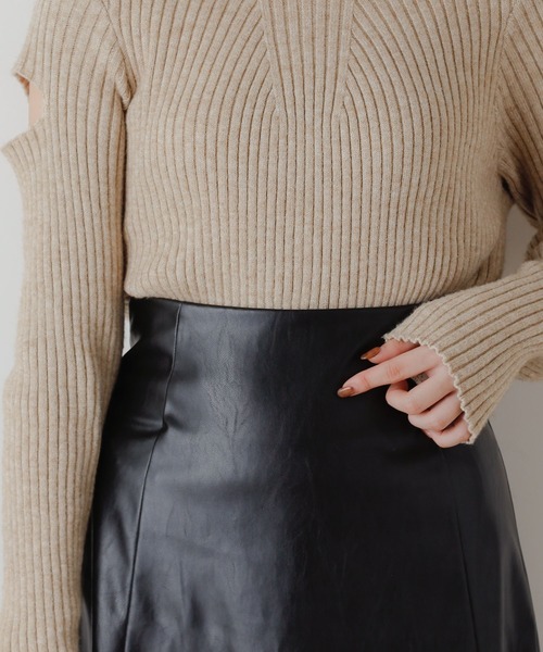 Chico（チコ）の「レザーロングフレアスカート/フェイクレザー/マーメイドスカート（スカート・レディース・カーキ/ブラック/ライトベージュ/ブラウン・FREE）」の19枚目の写真