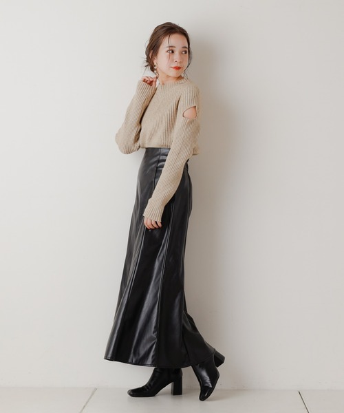 Chico（チコ）の「レザーロングフレアスカート/フェイクレザー/マーメイドスカート（スカート・レディース・カーキ/ブラック/ライトベージュ/ブラウン・FREE）」の16枚目の写真