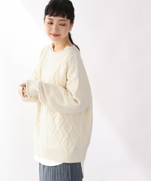 LOWRYS FARM（ローリーズファーム）の「ケーブルキリカエプルオーバーＬＳ　917459（ニット/セーター・レディース・ブラック/ベージュ/オレンジ/アイボリー・FREE）」の2枚目の写真