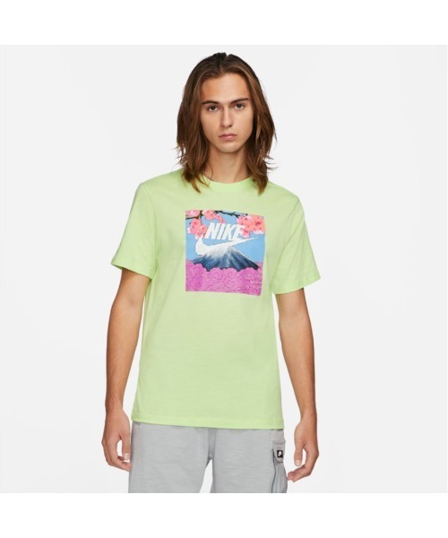 NIKE（ナイキ）の「ナイキ NIKE ナイキ NSW MANGA PHOTO S/S Tシャツ（Tシャツ/カットソー・メンズ・ホワイト/ライトグリーン・L/S/M/LL/3L）」の2枚目の写真