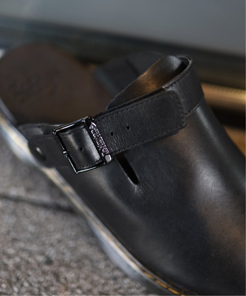 ★ Dr Martens ★ CARLSON ★ 4色 Dr. Martens Drops Carlson Mule in Two Suede Colorways