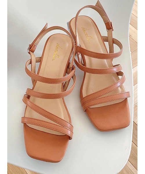 dazzlin（ダズリン）の「メニーストラップサンダル（サンダル・レディース・オレンジ/ブルー/ブラウン/クリア・SMALL/MEDIUM/LARGE）」の3枚目の写真
