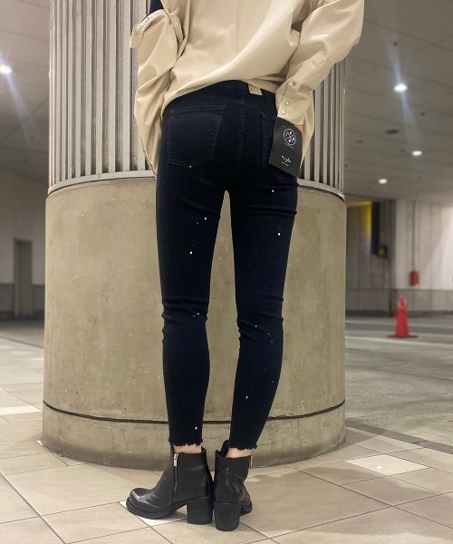 surt（サート）の「SURT（サート）ペンキスキニーウォッシュ / ブラック（デニムパンツ・レディース・ブラック・X-SMALL/SMALL/XX-SMALL/MEDIUM）」の5枚目の写真