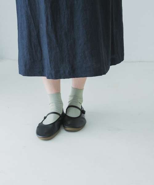 かぐれ（カグレ）の「シルクリブソックス（ソックス/靴下・レディース・アイボリー/オートミール/ライトカーキ/チャコールグレー/ブラック・FREE）」の5枚目の写真