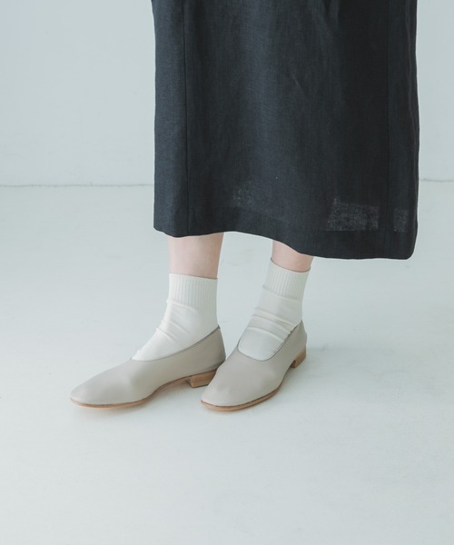 かぐれ（カグレ）の「シルクリブソックス（ソックス/靴下・レディース・アイボリー/オートミール/ライトカーキ/チャコールグレー/ブラック・FREE）」の2枚目の写真