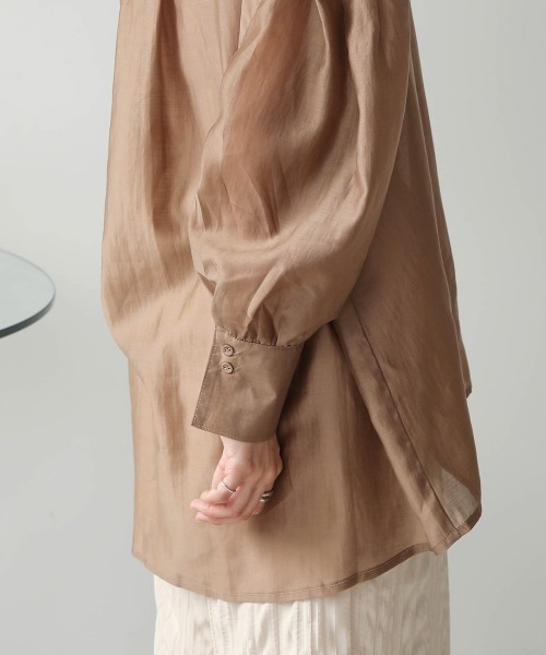 Bab(バブ)の「【WEB限定】ボタンデザインシアーブラウス(シャツ/ブラウス・レディース・ブラウン/ピンクベージュ/Cream・38)」の9枚目の写真