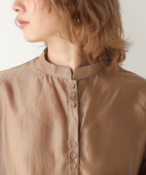 Bab(バブ)の「【WEB限定】ボタンデザインシアーブラウス(シャツ/ブラウス・レディース・ブラウン/ピンクベージュ/Cream・38)」の13枚目の写真