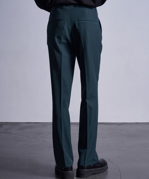 Loose/ルース（ルース）の「センタープレス ハイウエストセミフレアパンツ（スラックス・メンズ・ブルー/オフホワイト/ブラック/ダークグリーン/インディゴブルー・S/M/L/XS）」の9枚目の写真