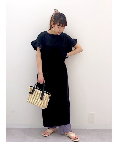GLOBAL WORK（グローバルワーク）の「袖フリルカットワンピース/947122（ワンピース・レディース・ブラック/アイボリー/グリーン系その他4・FREE）」の5枚目の写真